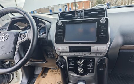 Toyota Land Cruiser Prado 150 рестайлинг 2, 2018 год, 4 990 000 рублей, 7 фотография