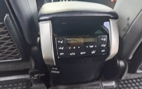 Toyota Land Cruiser Prado 150 рестайлинг 2, 2018 год, 4 990 000 рублей, 11 фотография