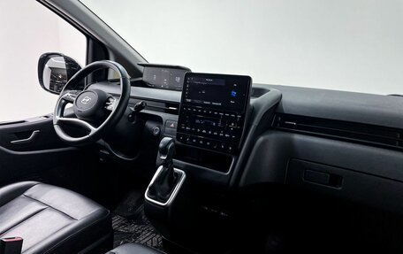 Hyundai Staria, 2021 год, 5 500 000 рублей, 14 фотография