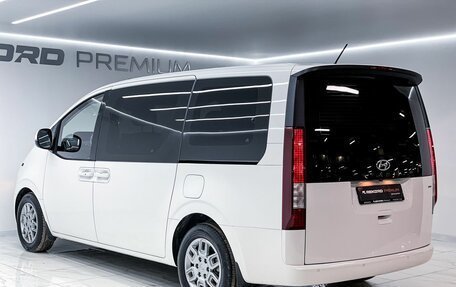 Hyundai Staria, 2021 год, 5 500 000 рублей, 10 фотография