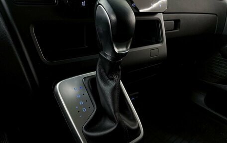 Hyundai Staria, 2021 год, 5 500 000 рублей, 24 фотография