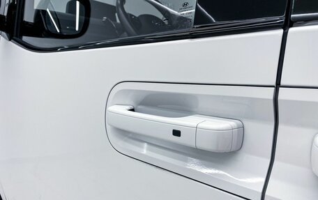 Hyundai Staria, 2021 год, 5 500 000 рублей, 29 фотография