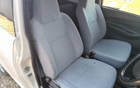 Daihatsu Mira VI, 2004 год, 210 000 рублей, 3 фотография