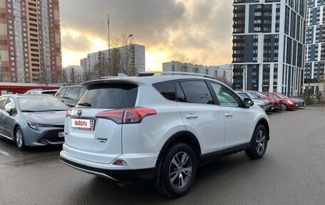 Toyota RAV4, 2018 год, 2 950 000 рублей, 4 фотография