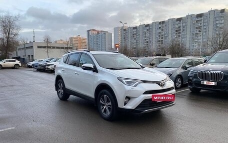 Toyota RAV4, 2018 год, 2 950 000 рублей, 3 фотография