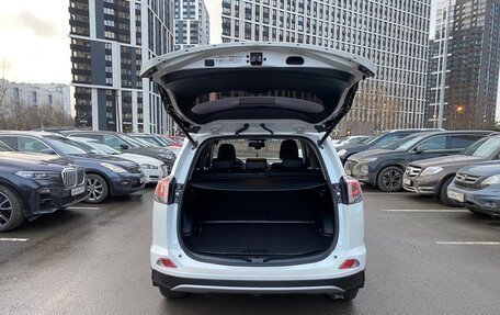 Toyota RAV4, 2018 год, 2 950 000 рублей, 10 фотография