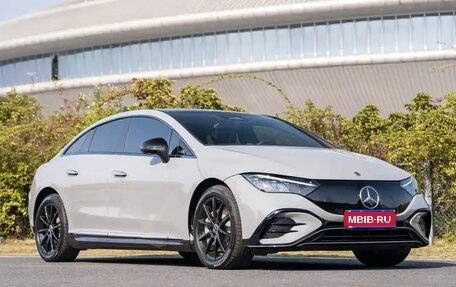 Mercedes-Benz EQE, 2023 год, 4 500 000 рублей, 3 фотография