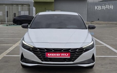 Hyundai Avante, 2021 год, 1 550 000 рублей, 1 фотография
