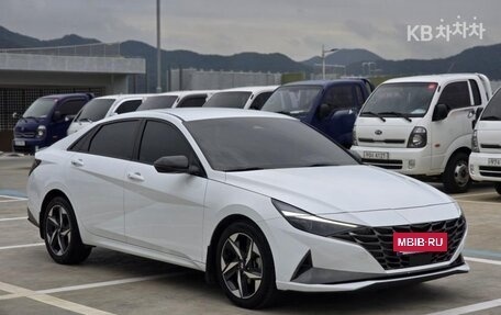 Hyundai Avante, 2021 год, 1 550 000 рублей, 2 фотография