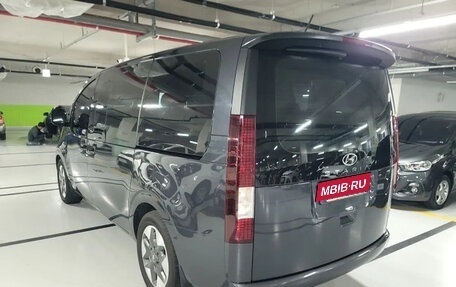 Hyundai Staria, 2021 год, 2 954 000 рублей, 2 фотография
