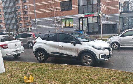 Renault Kaptur I рестайлинг, 2022 год, 1 850 000 рублей, 1 фотография