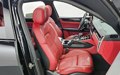 Porsche Cayenne III, 2020 год, 6 200 000 рублей, 10 фотография