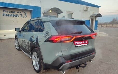 Toyota RAV4, 2020 год, 3 400 000 рублей, 7 фотография