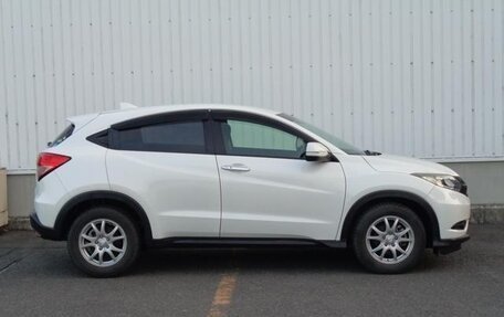 Honda Vezel, 2014 год, 1 185 000 рублей, 11 фотография
