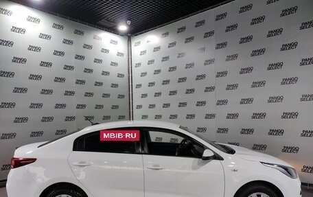 KIA Rio IV, 2017 год, 1 200 000 рублей, 8 фотография
