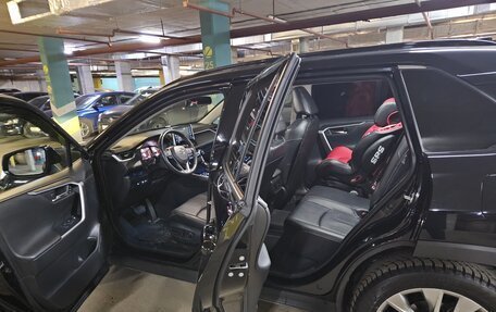 Toyota RAV4, 2021 год, 3 990 000 рублей, 11 фотография