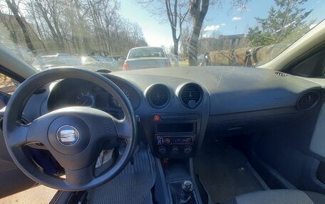 SEAT Ibiza III рестайлинг, 2002 год, 330 000 рублей, 4 фотография
