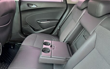 Opel Astra J, 2010 год, 19 фотография
