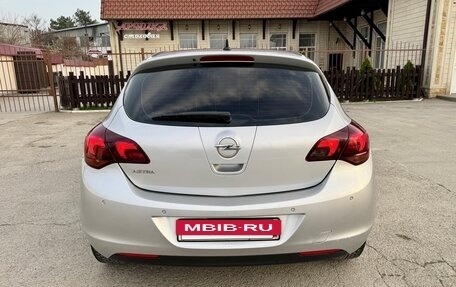 Opel Astra J, 2010 год, 6 фотография