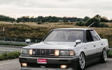 Toyota Crown, 1990 год, 1 250 000 рублей, 1 фотография