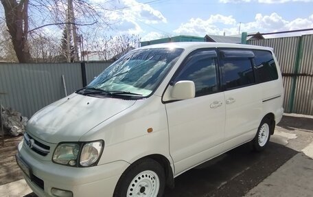 Toyota Town Ace III, 2000 год, 700 000 рублей, 2 фотография