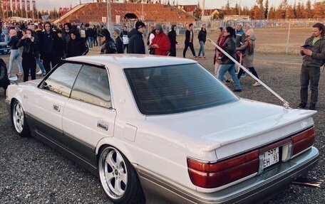 Toyota Crown, 1990 год, 1 250 000 рублей, 7 фотография