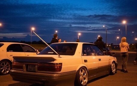 Toyota Crown, 1990 год, 1 250 000 рублей, 5 фотография