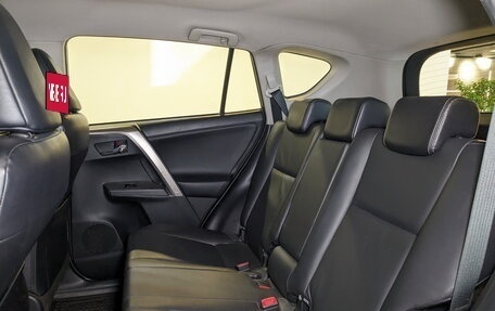 Toyota RAV4, 2013 год, 1 650 000 рублей, 13 фотография