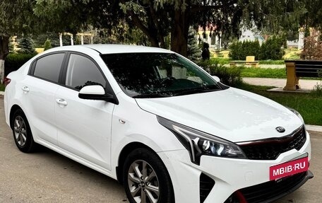 KIA Rio IV, 2020 год, 1 400 000 рублей, 3 фотография