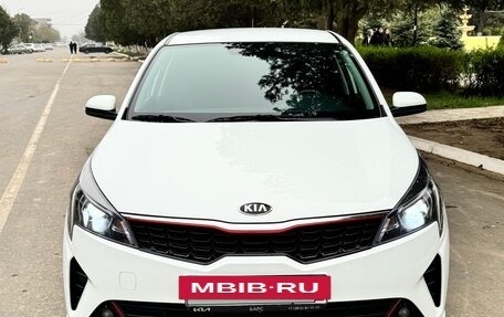 KIA Rio IV, 2020 год, 1 400 000 рублей, 2 фотография