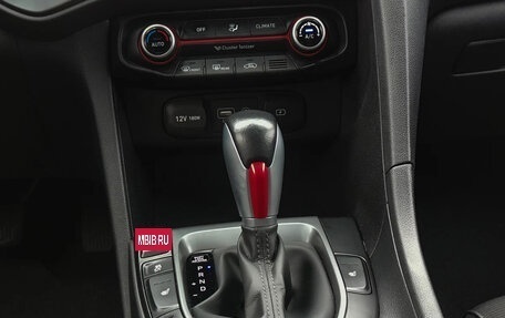 Hyundai Veloster II, 2019 год, 2 150 000 рублей, 9 фотография