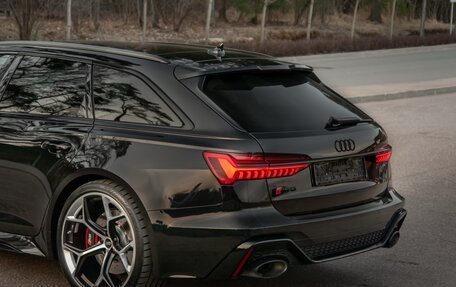 Audi RS 6, 2024 год, 21 000 000 рублей, 7 фотография