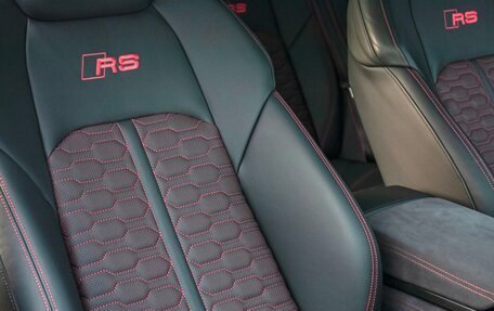 Audi RS 6, 2024 год, 21 000 000 рублей, 17 фотография