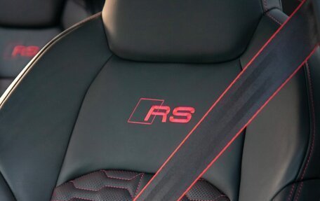 Audi RS 6, 2024 год, 21 000 000 рублей, 14 фотография