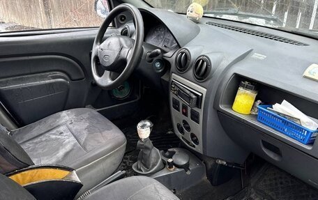 Renault Logan I, 2006 год, 170 000 рублей, 3 фотография