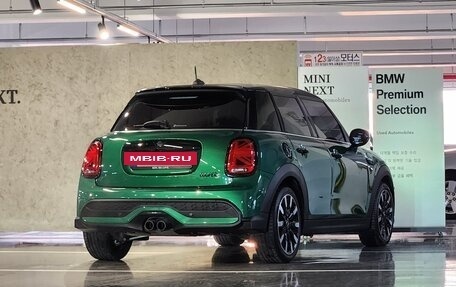 MINI Hatch, 2022 год, 2 350 090 рублей, 2 фотография