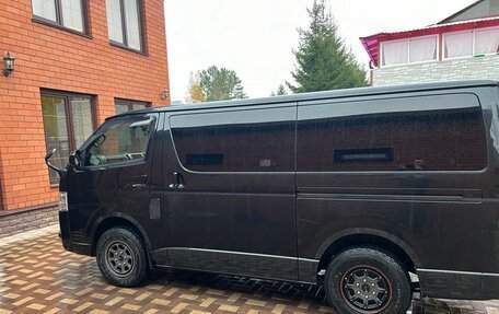 Toyota RegiusAce, 2017 год, 4 000 000 рублей, 15 фотография
