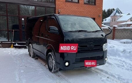 Toyota RegiusAce, 2017 год, 4 000 000 рублей, 5 фотография