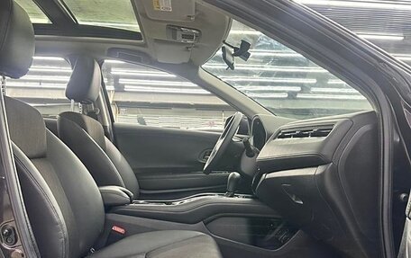 Honda Vezel, 2021 год, 1 600 000 рублей, 10 фотография