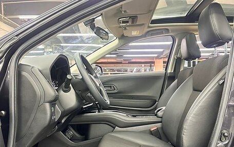 Honda Vezel, 2021 год, 1 600 000 рублей, 12 фотография