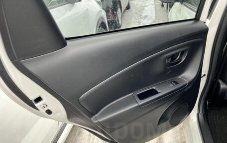 Toyota Vitz, 2019 год, 1 147 000 рублей, 20 фотография