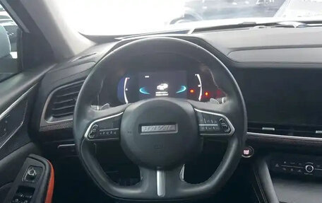 Haval F7x I, 2021 год, 1 750 000 рублей, 9 фотография