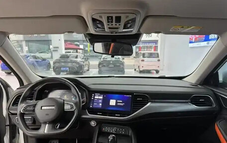 Haval F7x I, 2021 год, 1 750 000 рублей, 10 фотография
