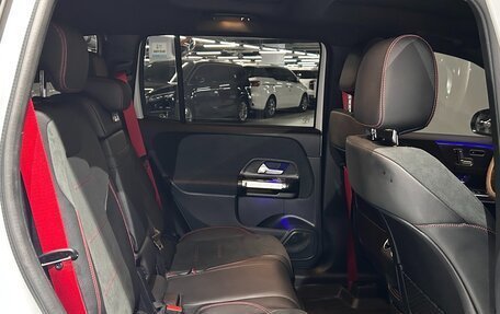 Mercedes-Benz GLB AMG, 2022 год, 3 788 000 рублей, 15 фотография
