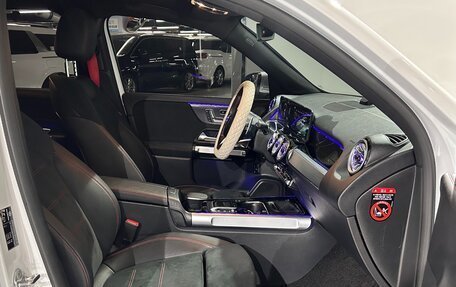 Mercedes-Benz GLB AMG, 2022 год, 3 788 000 рублей, 16 фотография