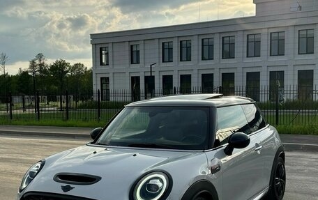 MINI Hatch, 2018 год, 3 050 000 рублей, 9 фотография
