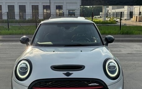 MINI Hatch, 2018 год, 3 050 000 рублей, 3 фотография
