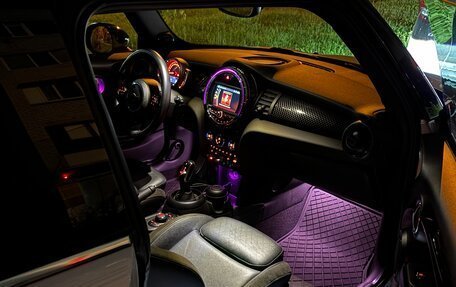 MINI Hatch, 2018 год, 3 050 000 рублей, 10 фотография