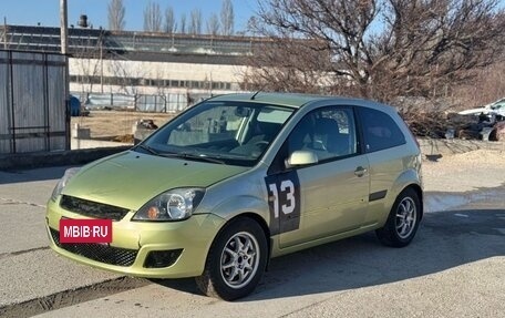 Ford Fiesta, 2006 год, 350 000 рублей, 2 фотография