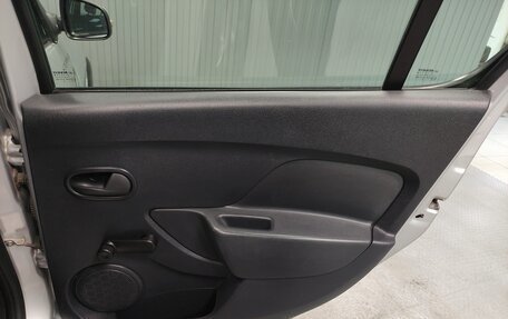 Renault Sandero II рестайлинг, 2019 год, 650 000 рублей, 17 фотография